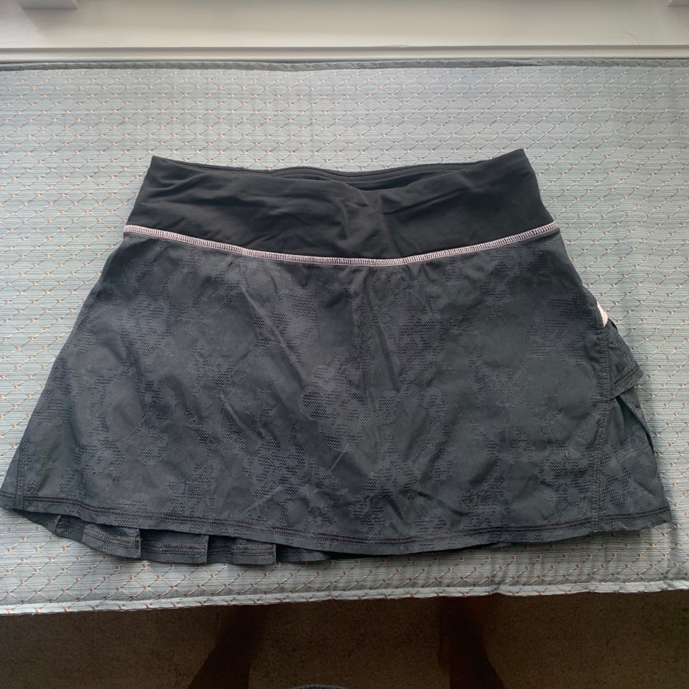 Lululemon Blush Quartz Pace Setter Skirt Size 4